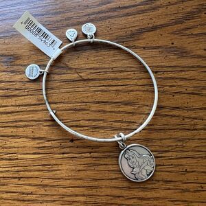 NWT 2014 Disney Alex And Ani Aurora Sleeping Beauty Silver Bracelet, collectible